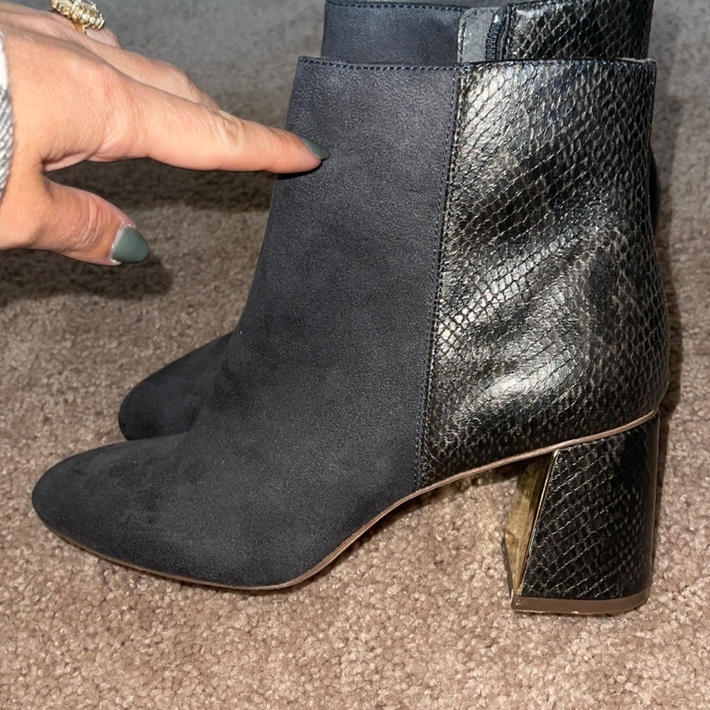 XOXO Grey/blue boots with snakeskin
